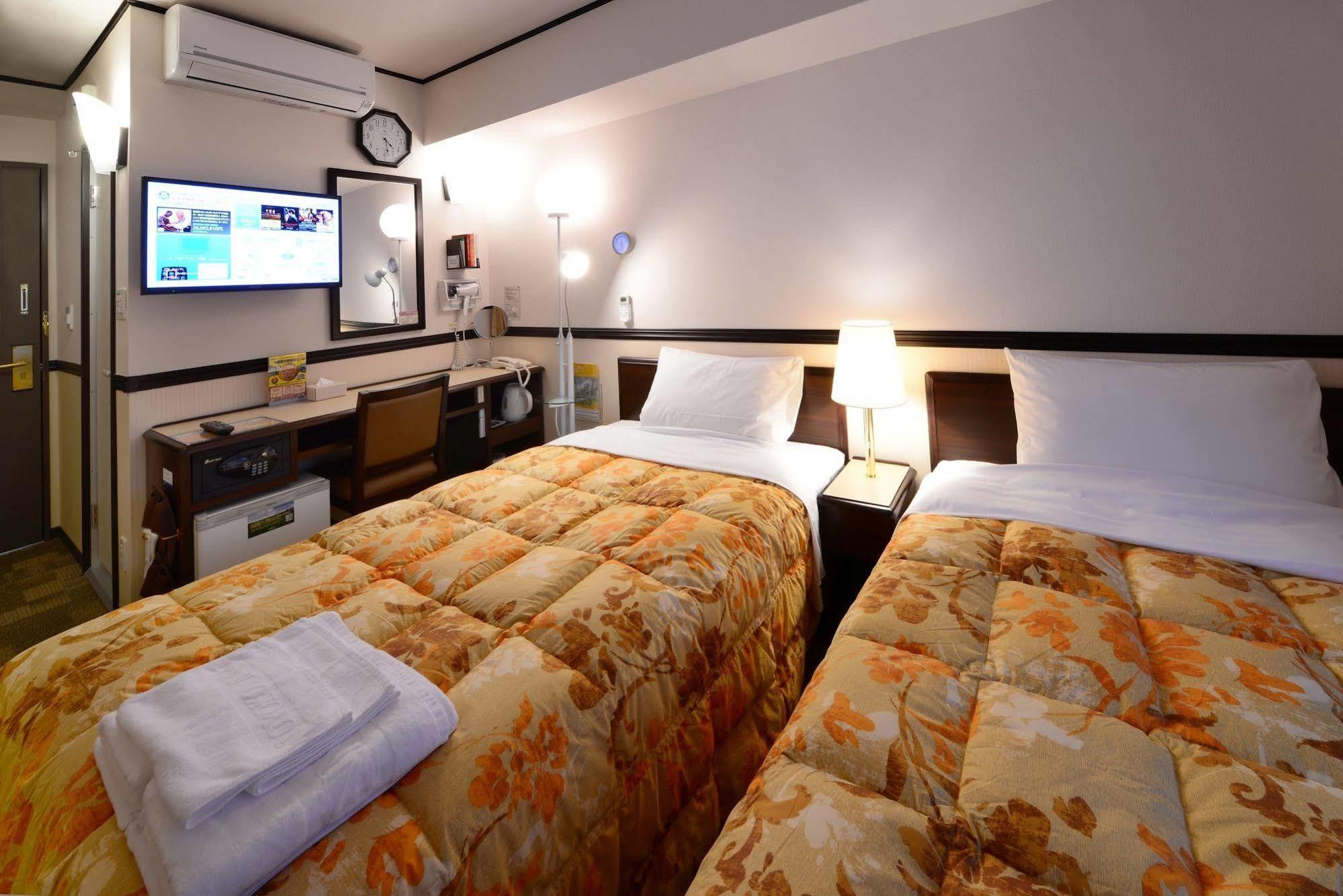 Toyoko Inn Kobe Minatogawa Koen Экстерьер фото